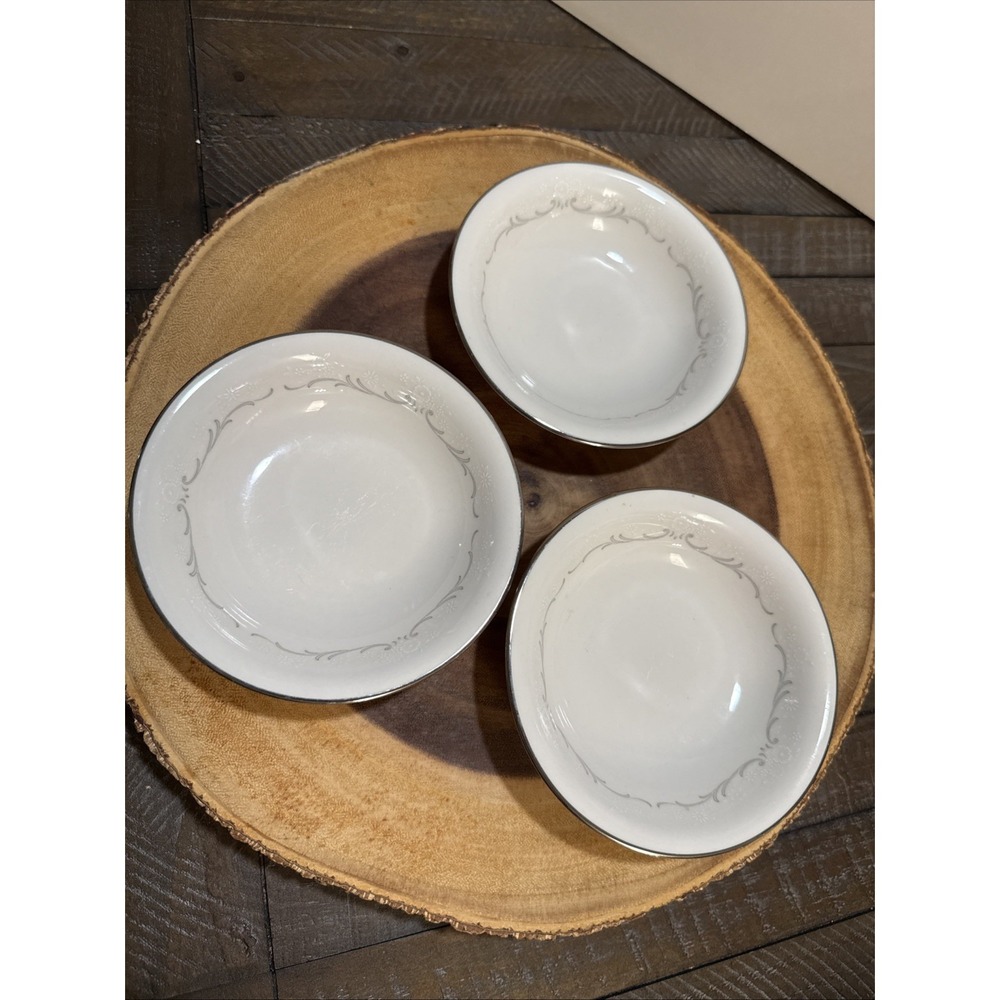 Noritake Irene 7571 Fruit Dessert Bowls Set 3 Ivory China Japan Floral Silver